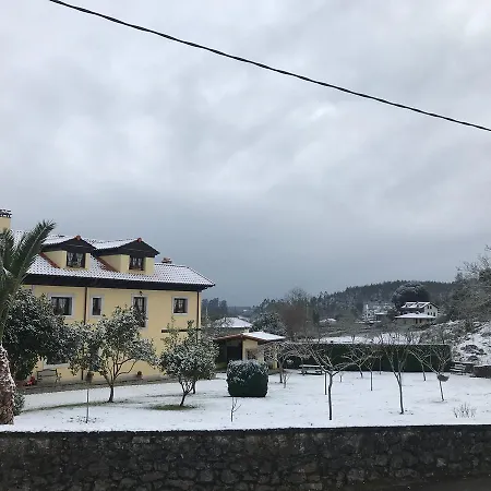 Casa De Aldea El Frade فندق ريباذيسييّا