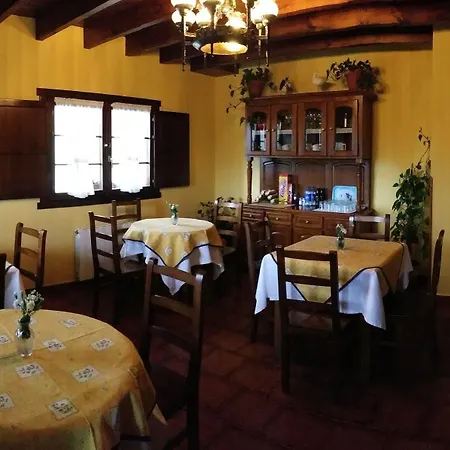 فندق Casa De Aldea El Frade 2*