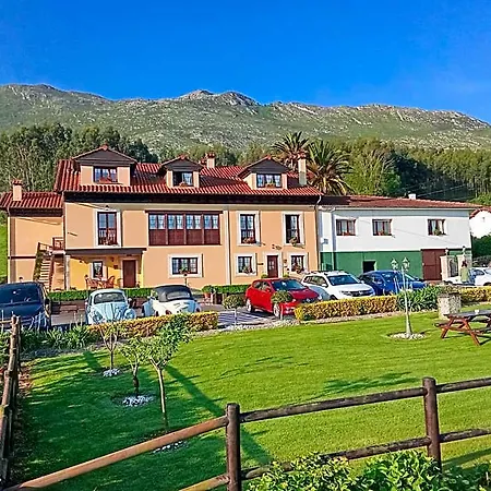ホテル Casa De Aldea El Frade 2*