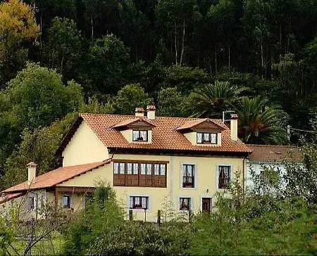 Casa De Aldea El Frade Ribadesella