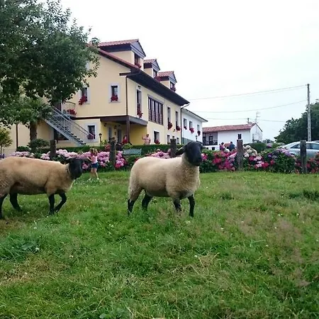 ホテル Casa De Aldea El Frade