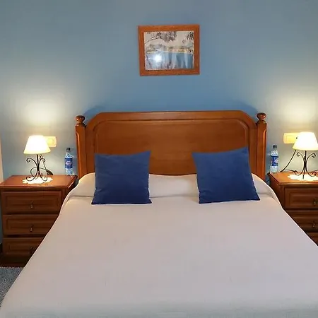 ホテル Casa De Aldea El Frade リバデセリャ