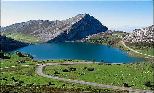 Casa De Aldea El Frade 2*